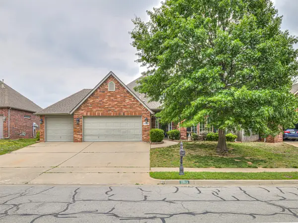 11813 S Tamarack Court, Jenks, OK 74037