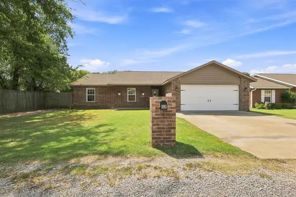 112 Elmwood Avenue, Adair, OK 74330