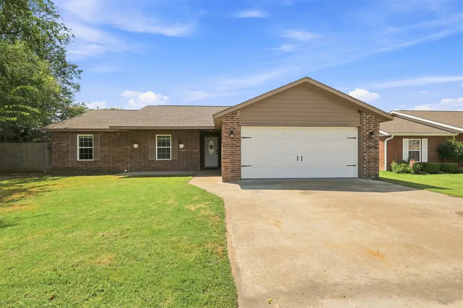 112 Elmwood Avenue, Adair, OK 74330 - #2