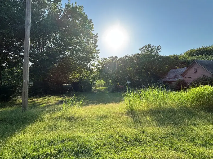 11 N Main Street, Hendrix, OK 74741 - #3