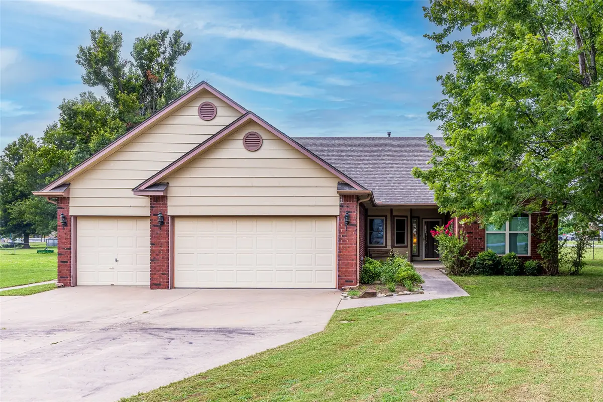 10589 E Canyon Oaks Way, Claremore, OK 74017 - #1