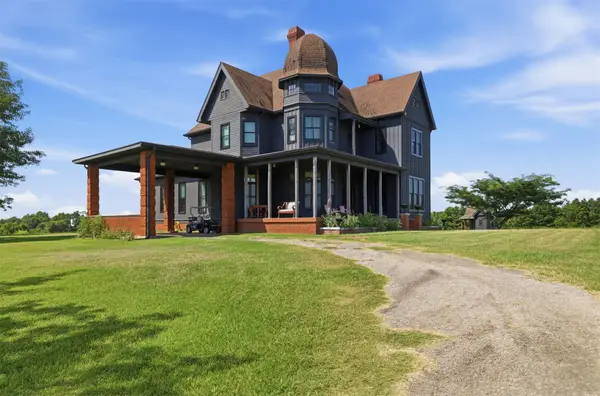 1253 N 4255 Road, Hugo, OK 74743