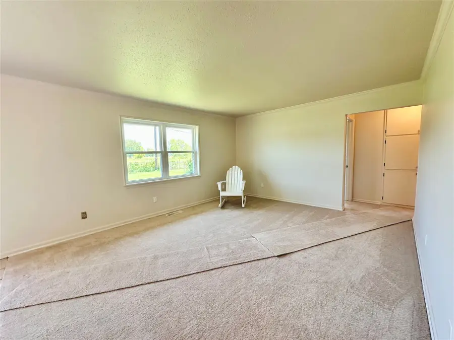 143 S 169th East Avenue, Tulsa, OK 74108 - #3