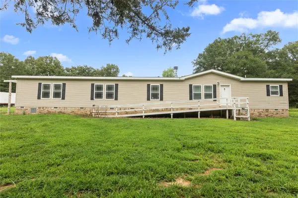 1800 E 2110 Road, Hugo, OK 74743