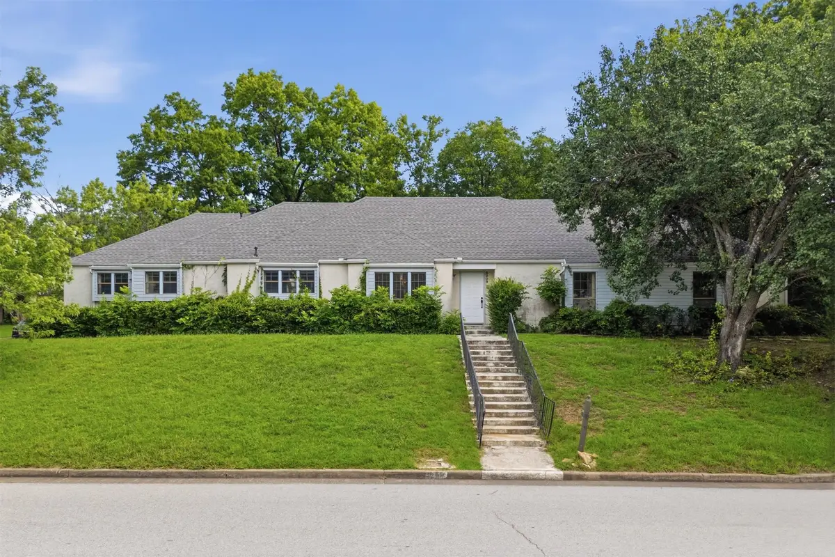 6209 E 75th Street, Tulsa, OK 74136 - #1