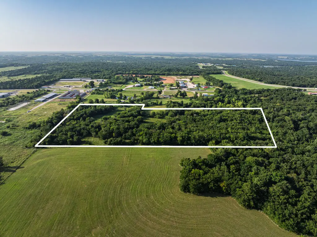 1697 Highway 70 E, Kingston, OK 73439 - #1