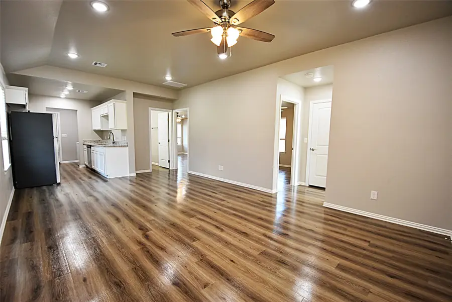 720 Elm Street, Seminole, OK 74868 - #3