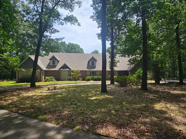 1403 N Maple Avenue, Sand Springs, OK 74063