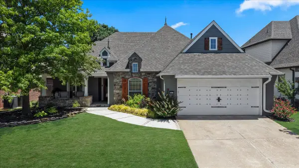 9405 S 73rd East East Avenue S, Tulsa, OK 74133
