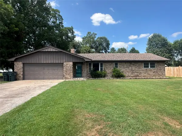 1317 E Hickory Street, Okmulgee, OK 74447