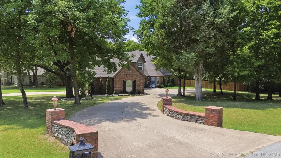19469 E 75th Street N, Owasso, OK 74055 - #2