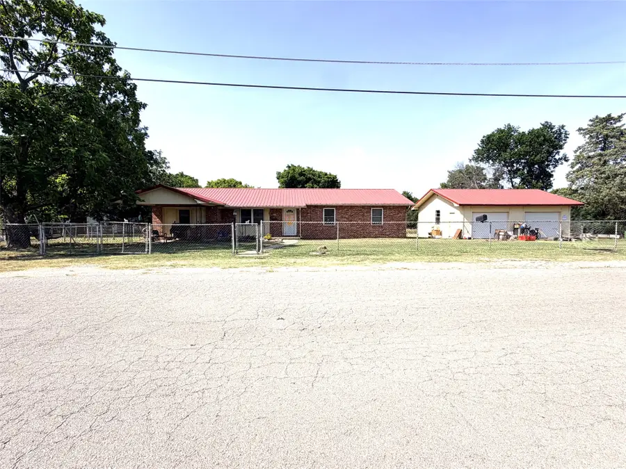 810 Warren Road, Henryetta, OK 74437 - #2