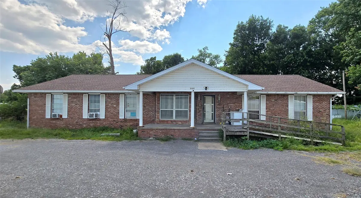 1525 N County Line Road E, Fort Gibson, OK 74434 - #1