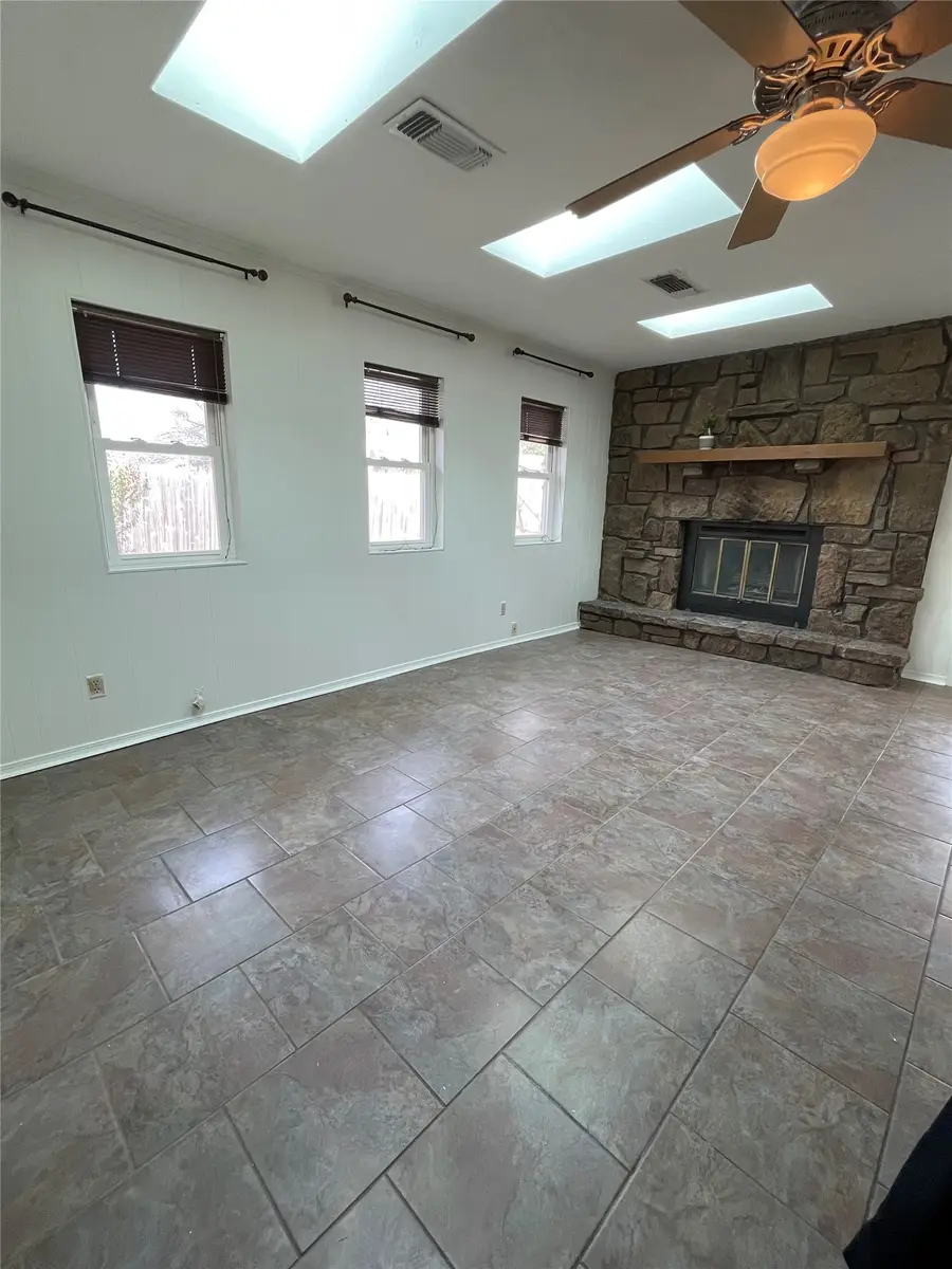 409 S Fern Avenue, Broken Arrow, OK 74012 - #2