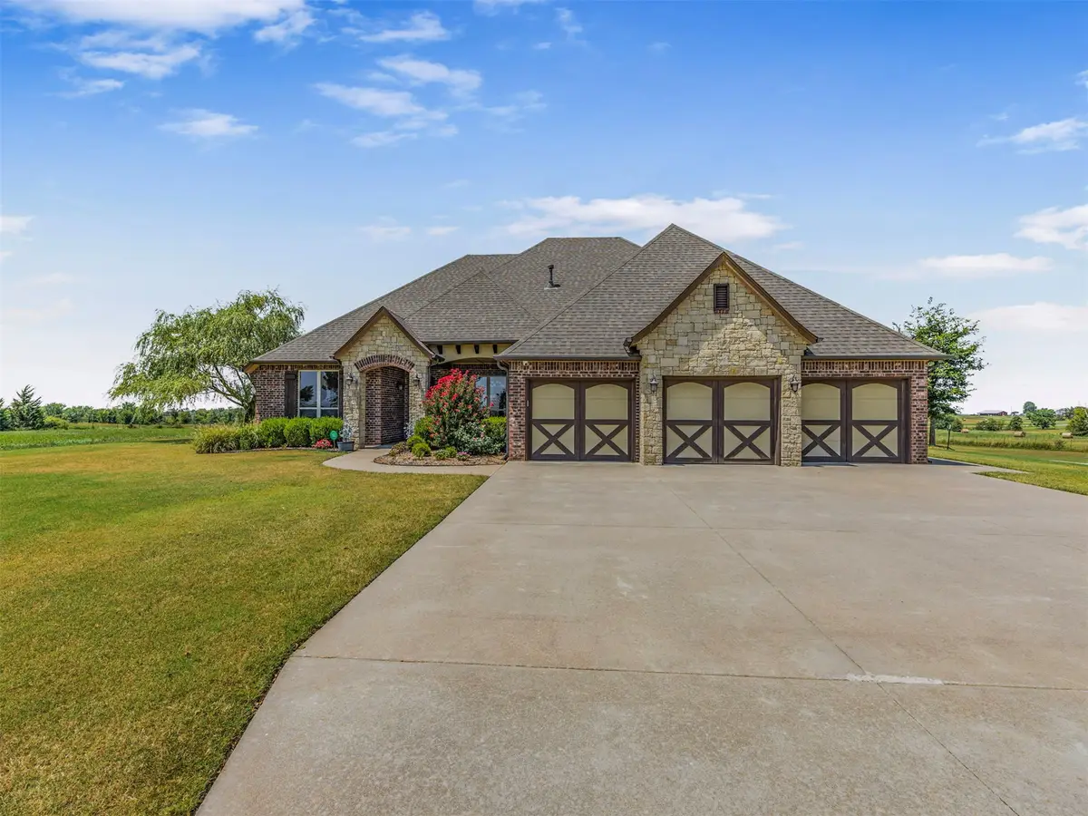 8200 S Big Sky Drive, Talala, OK 74080 - #1