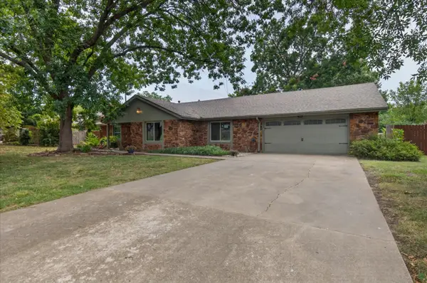 2417 Georgetown Drive, Bartlesville, OK 74006