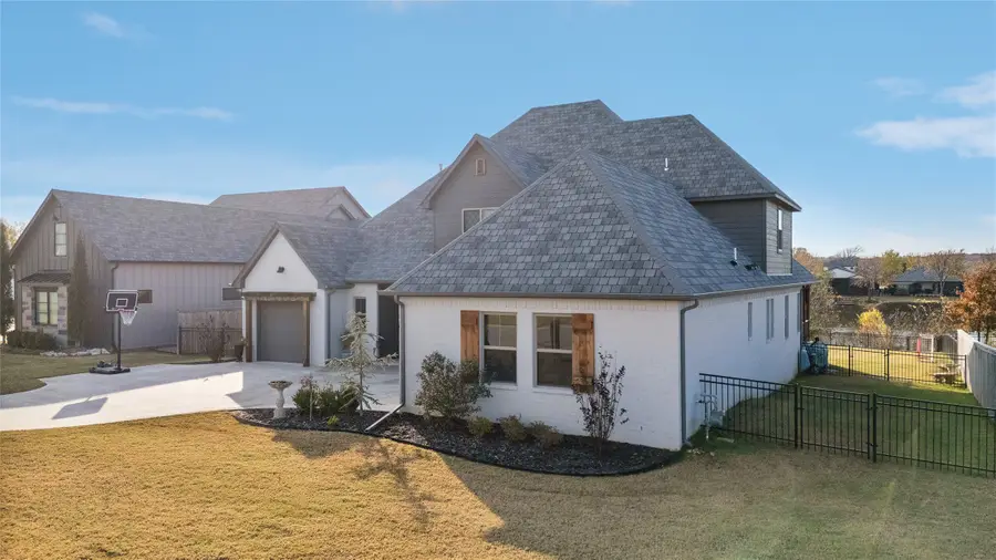 12914 S 28th Place, Bixby, OK 74008 - #3