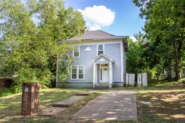 404 E Laurel Street, Hugo, OK 74743