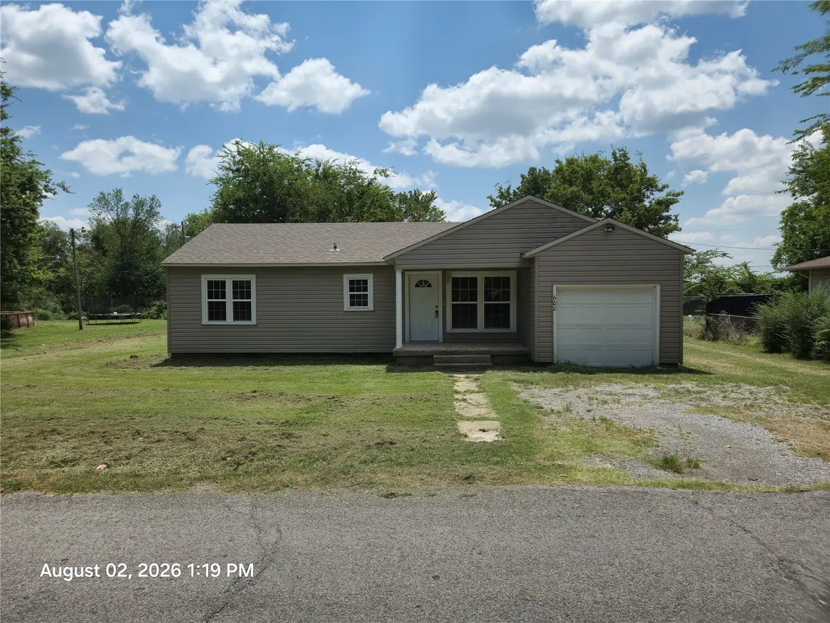 602 W Spruce Street N, Haskell, OK 74436 - #1