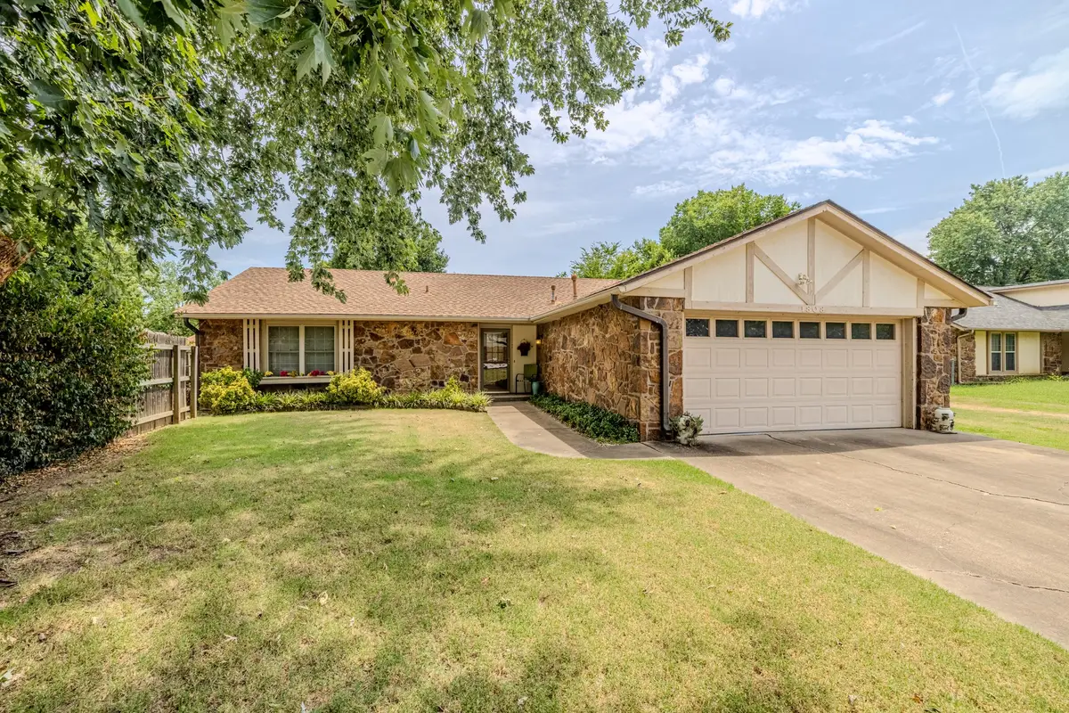 1808 N Chambers Place, Claremore, OK 74017 - #1