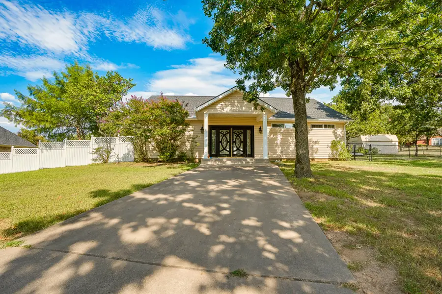 32 Jamestown Circle, McAlester, OK 74501 - #3