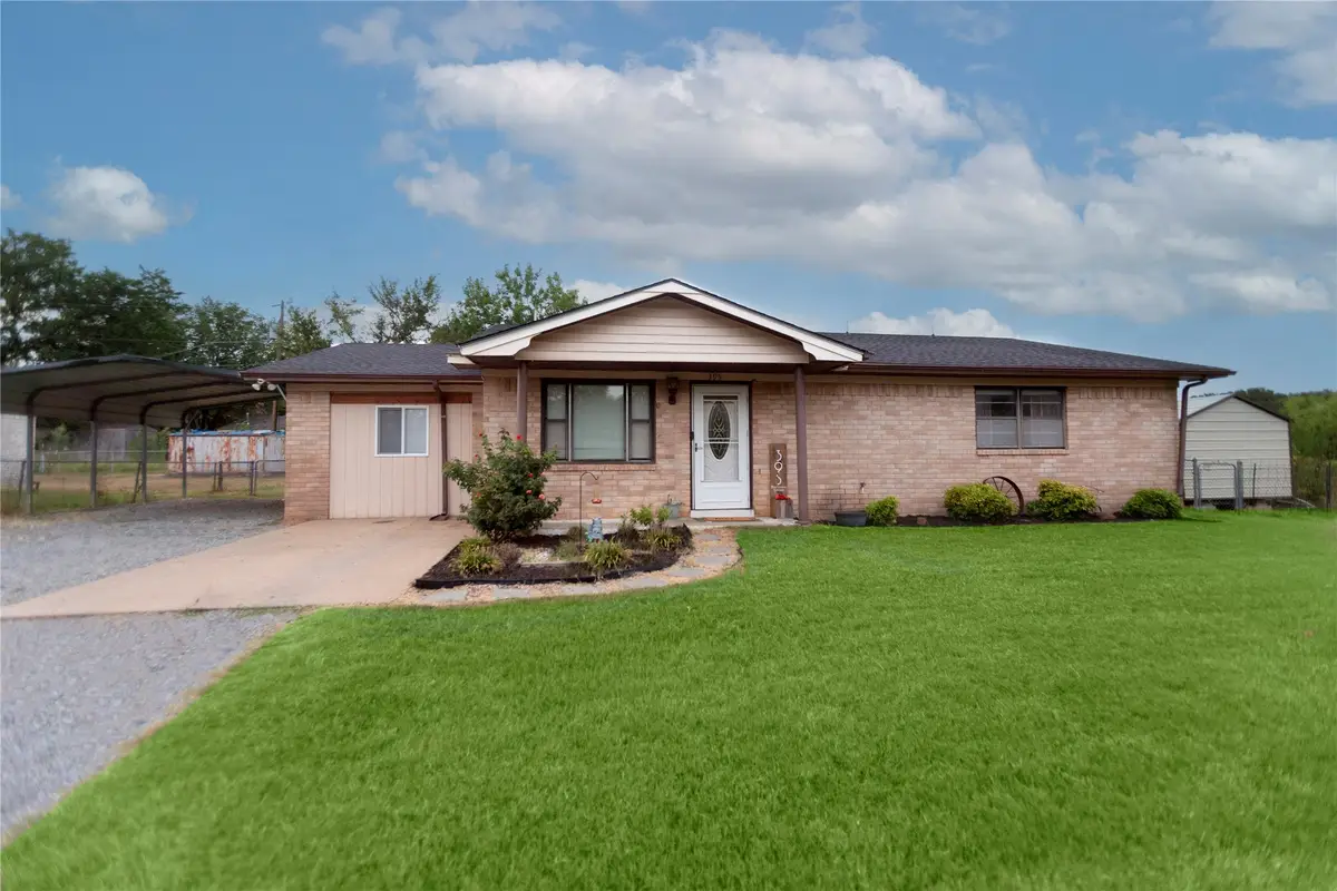 395 Buchanan Avenue, Krebs, OK 74554 - #1