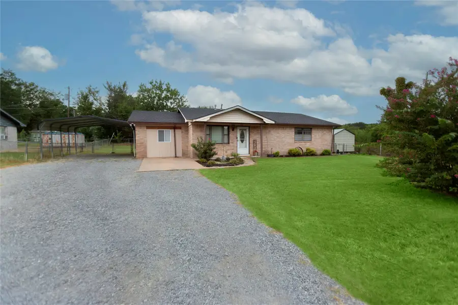395 Buchanan Avenue, Krebs, OK 74554 - #2