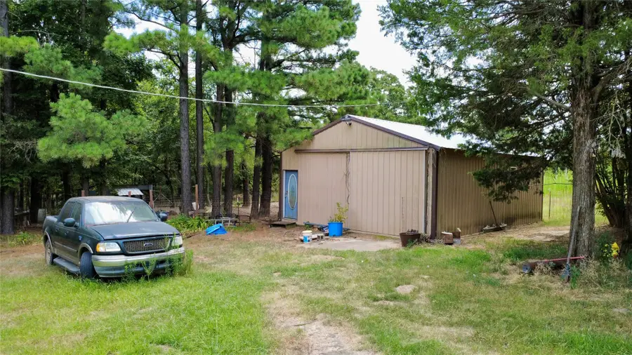 8492 Hickory Lane, Stuart, OK 74570 - #3