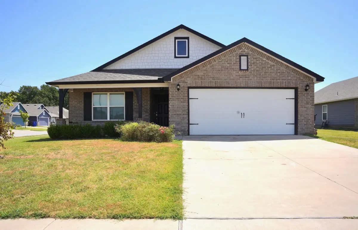 2005 W Fredericksburg Court, Broken Arrow, OK 74011 - #1