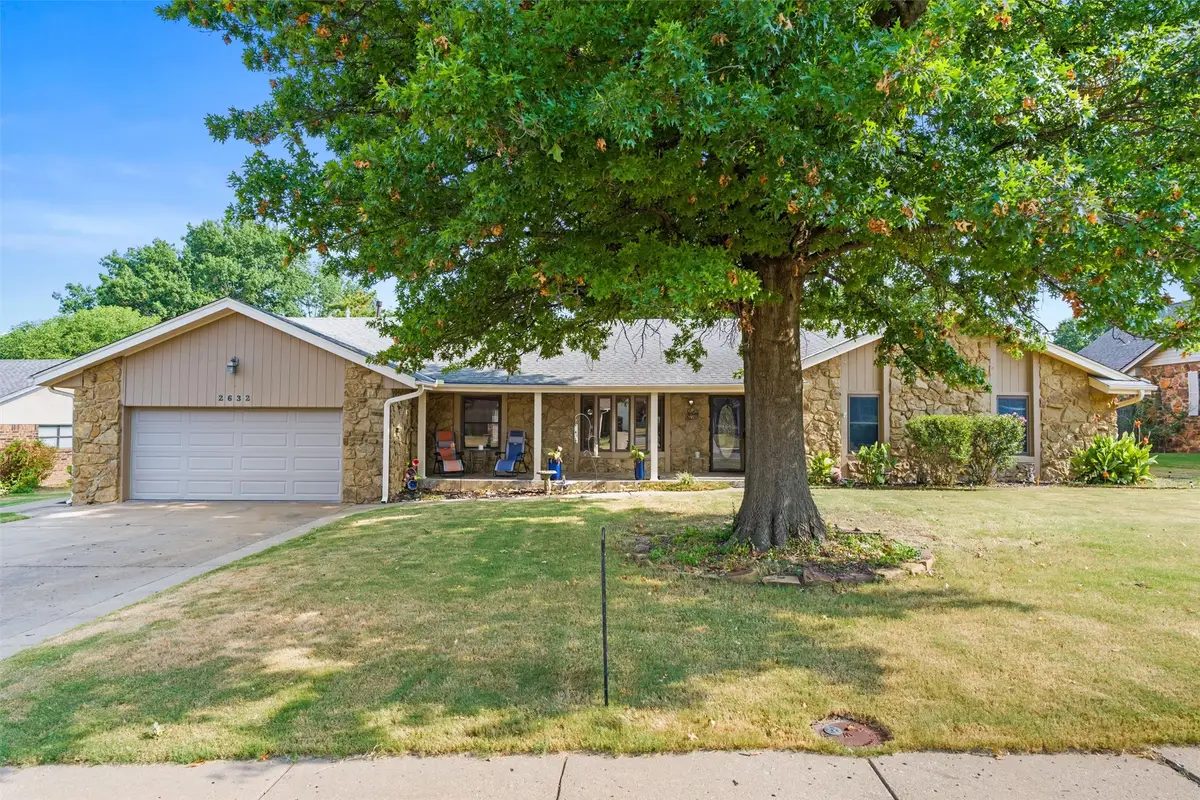 2632 Williamsburg Street, Bartlesville, OK 74006 - #1