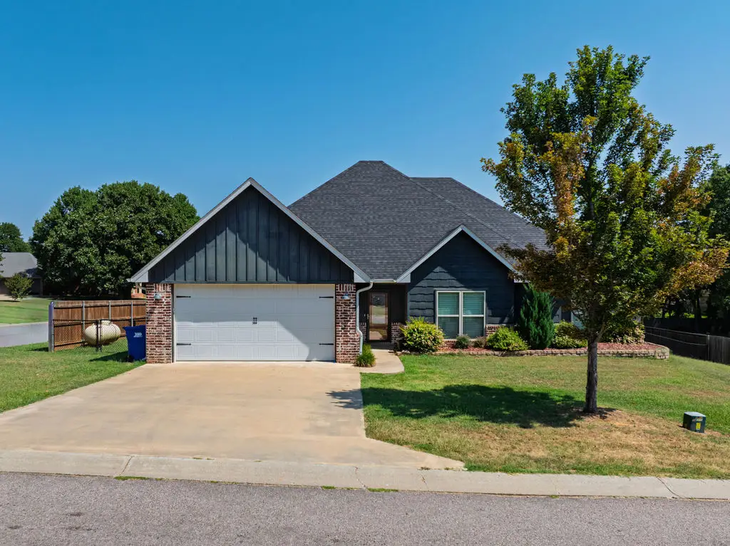 102 Bunker Drive, Durant, OK 74701 - #1