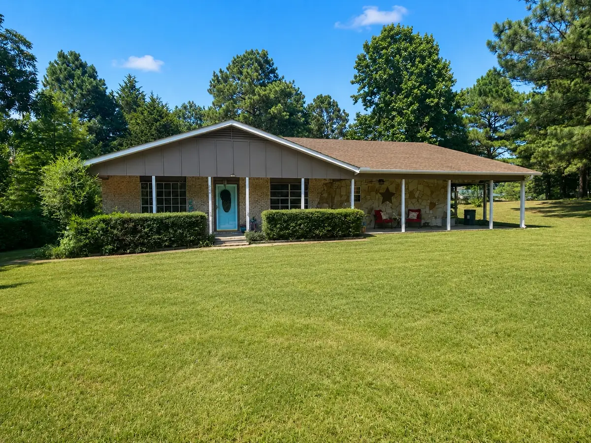 602 NE I Street, Antlers, OK 74523 - #1
