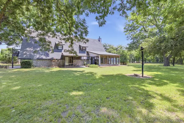 800 S Moore Avenue, Claremore, OK 74017