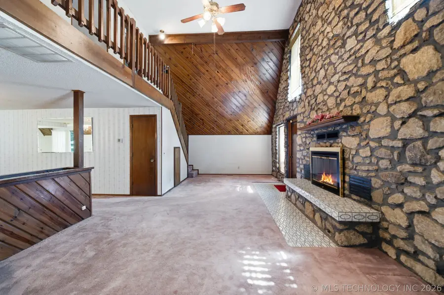 800 S Moore Avenue, Claremore, OK 74017 - #3