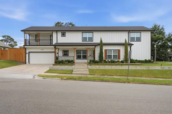 2212 E 12th Place, Tulsa, OK 74104