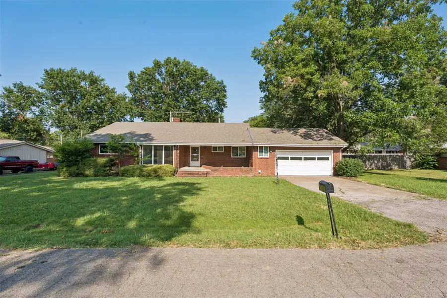 1419 Crescent Drive, Bartlesville, OK 74006 - #2