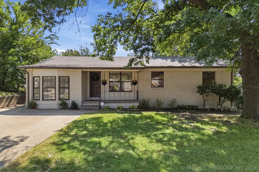 2613 S Joplin Avenue S, Tulsa, OK 74114 - #2