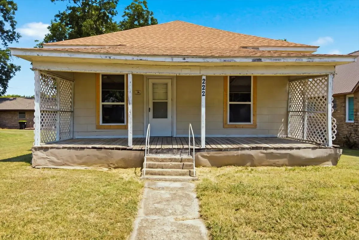 222 W 17th, Ada, OK 74820 - #1