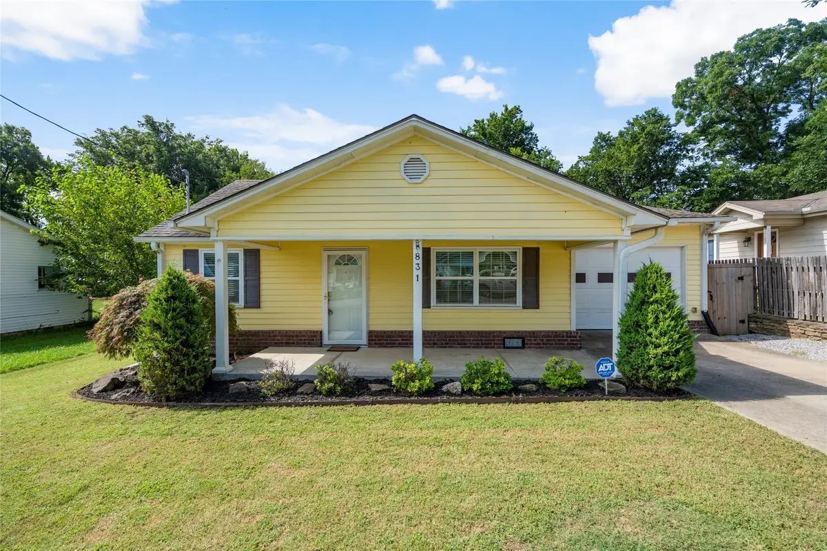 831 E Elgin Place, Broken Arrow, OK 74012 - #1