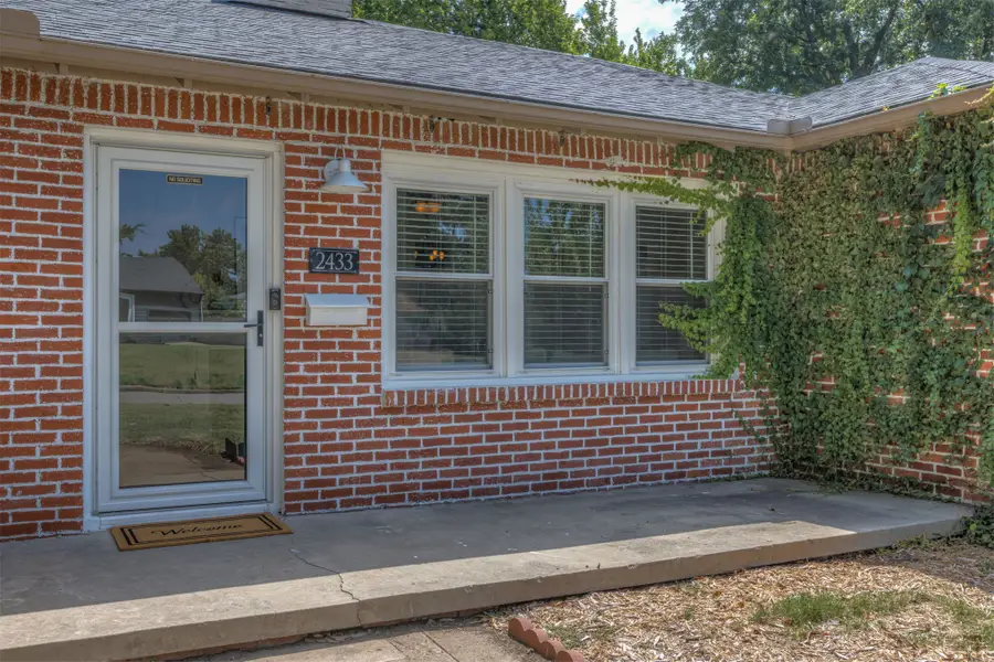 2433 S Gary Place, Tulsa, OK 74114 - #2