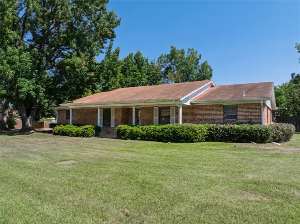 111 Meadowlark Lane, Durant, OK 74701