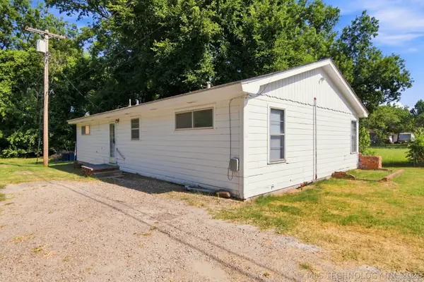406 N Cherokee Street, Beggs, OK 74421