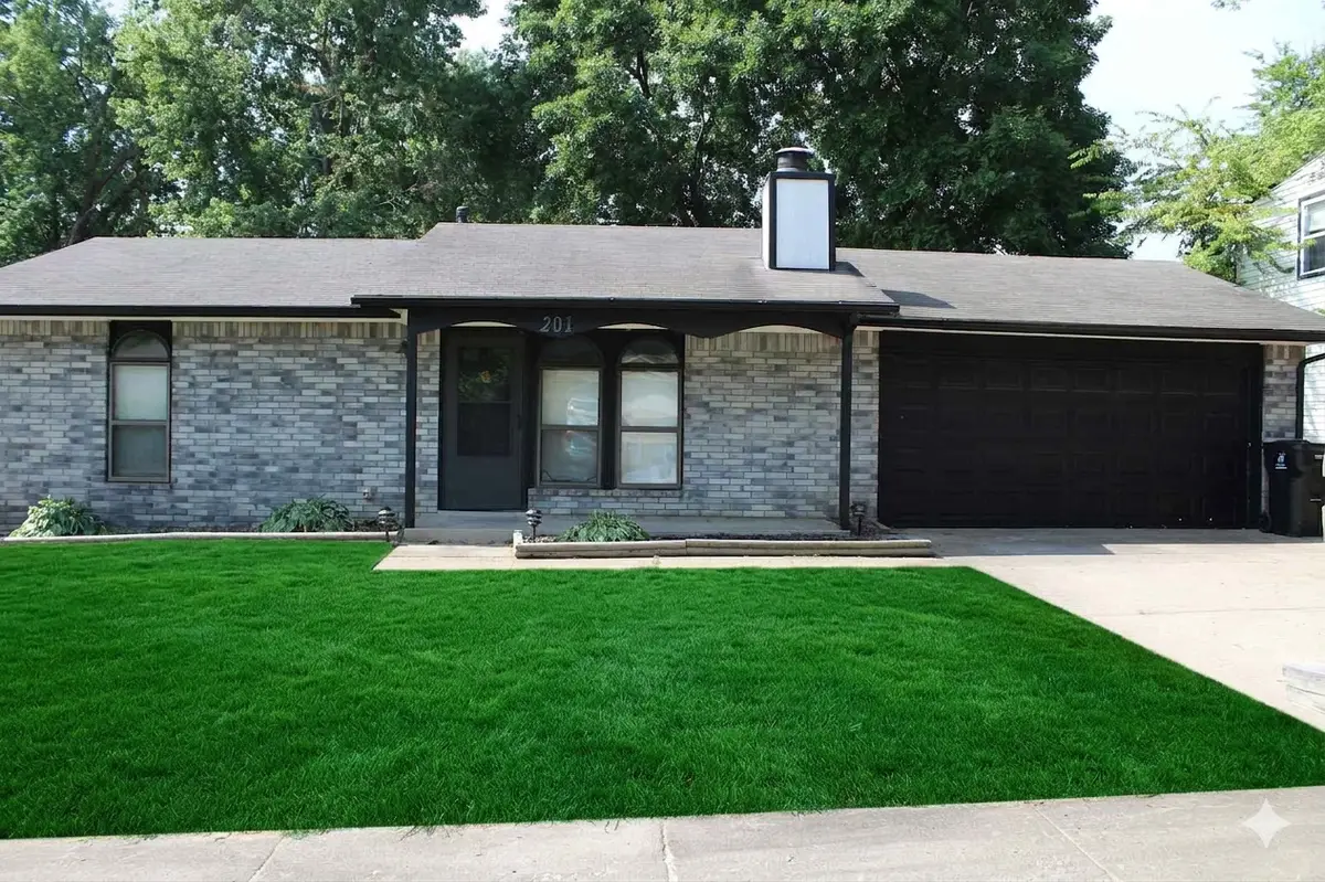 201 W Waco Street, Broken Arrow, OK 74011 - #1