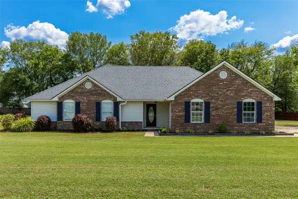 8202 E Lindy Lane, Claremore, OK 74019