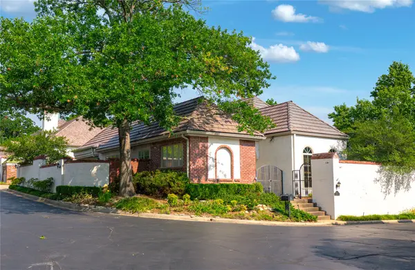 4807 S Yorktown Court, Tulsa, OK 74105