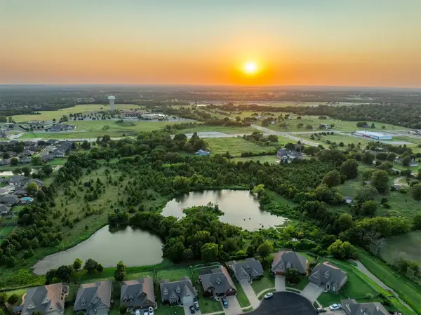 015 E 106th Street, Owasso, OK 74055