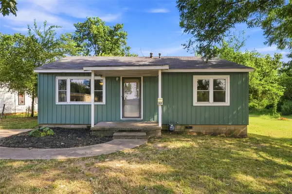 217 W 2nd Avenue, Bristow, OK 74010