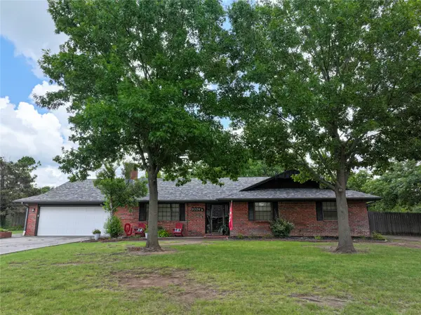1024 Oak Drive, Sulphur, OK 73086