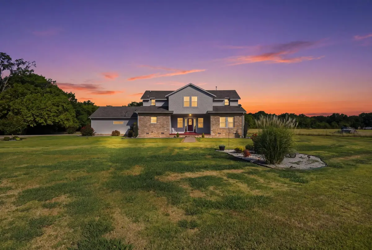 5665 Lakeview Drive, Mounds, OK 74047 - #1