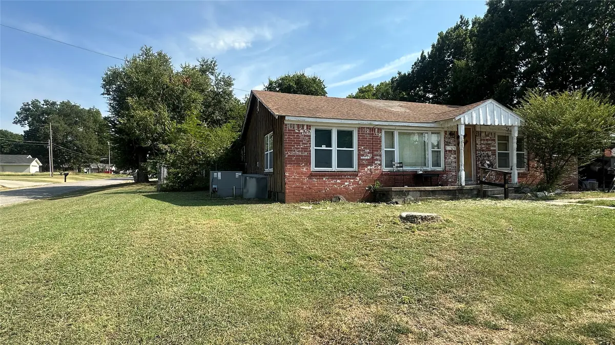 310 Adler Avenue, Davis, OK 73030 - #1